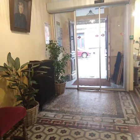 Le Normandy Hotel 2*