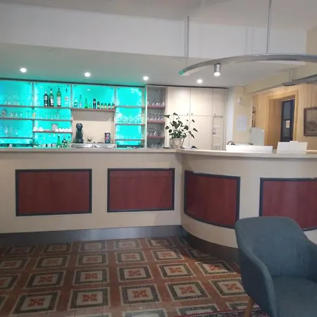 Le Normandy Hotel Beaumont-de-Lomagne