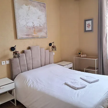 Le Normandy Hotel 2*